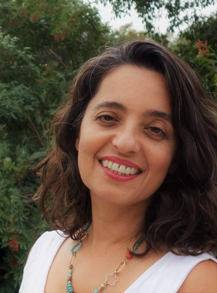 איריס הרמתי, מגשרת